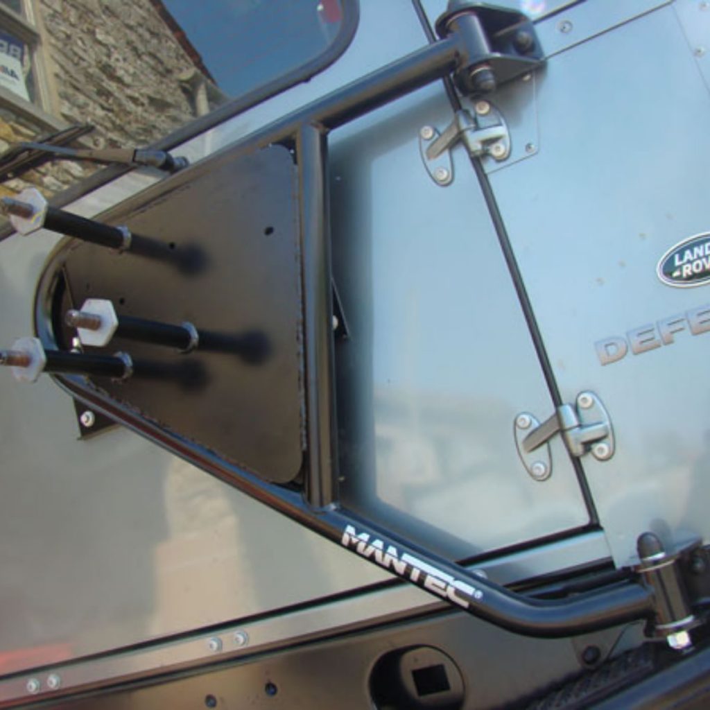 SWING AWAY REAR DOOR MOUNT SPARE WHEEL CARRIER manufactured by Mantec